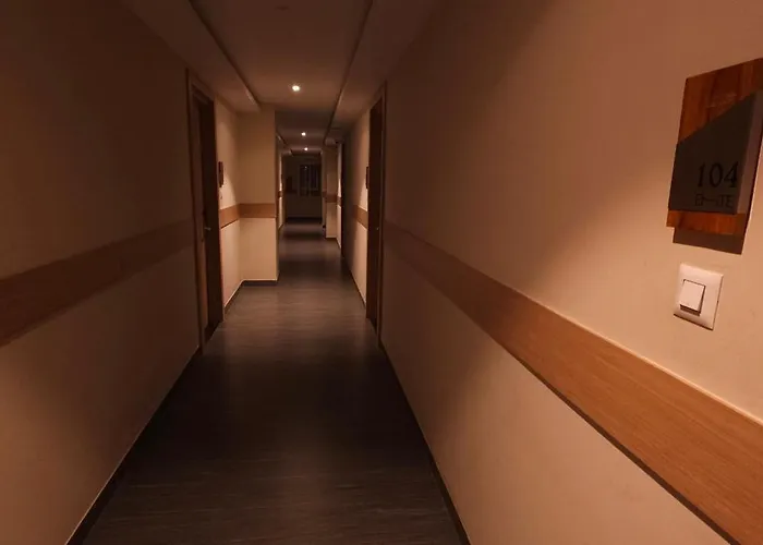 Elite Residency