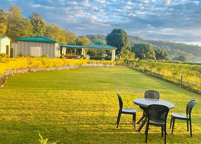 Vasant Corbett Resort