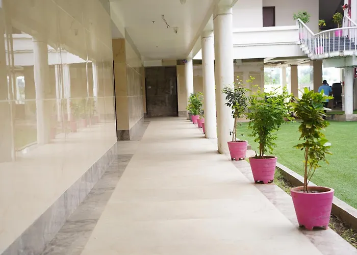 Hotel Millennium Plaza
