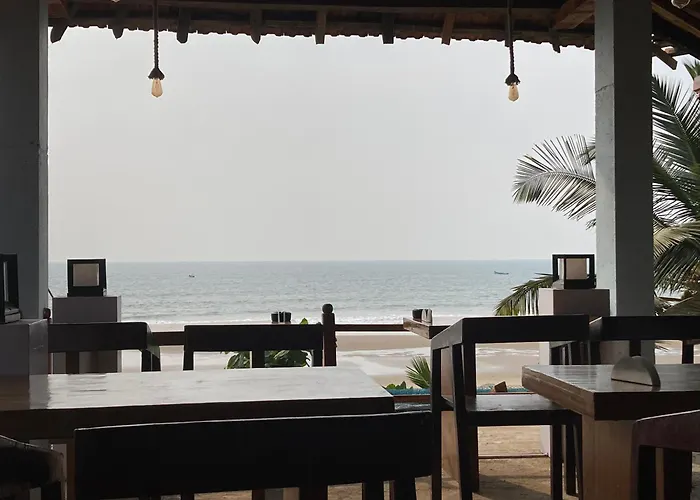 Oceanic Stay And Restaurant Gokarna