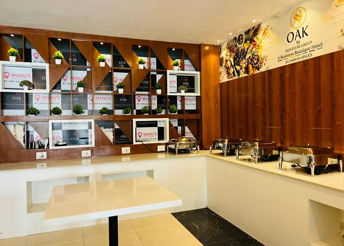 Hotel Oak By Mega Groups