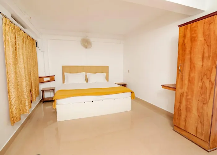 El Lora Resldency