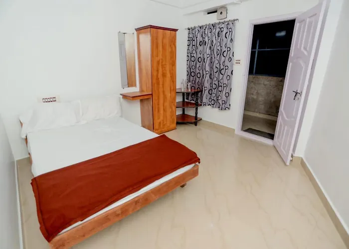 El Lora Resldency
