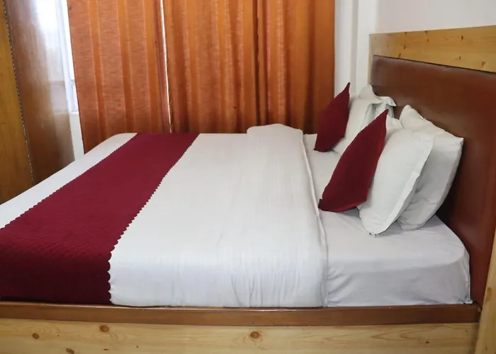 Hotel Tourist Home By Palak Hospitality