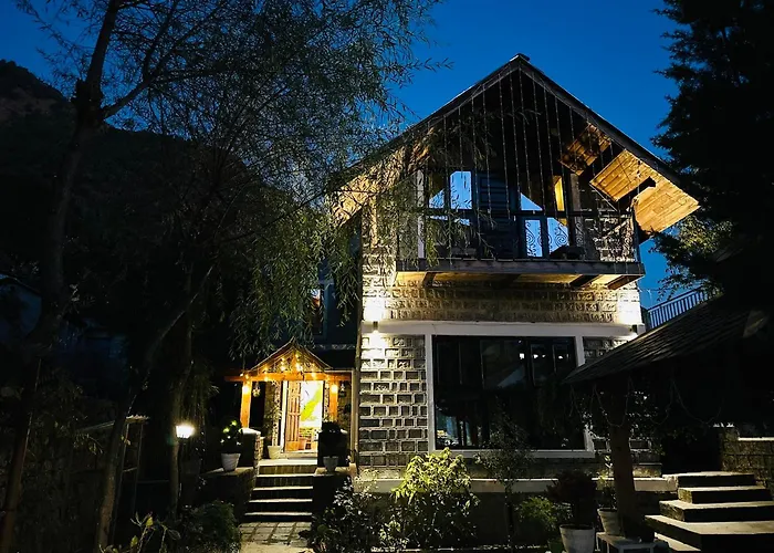 Utopia Hostel Dharamkot Mcleodganj