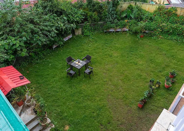 Hotel Vista Bhowali, Nainital - Vegetarian