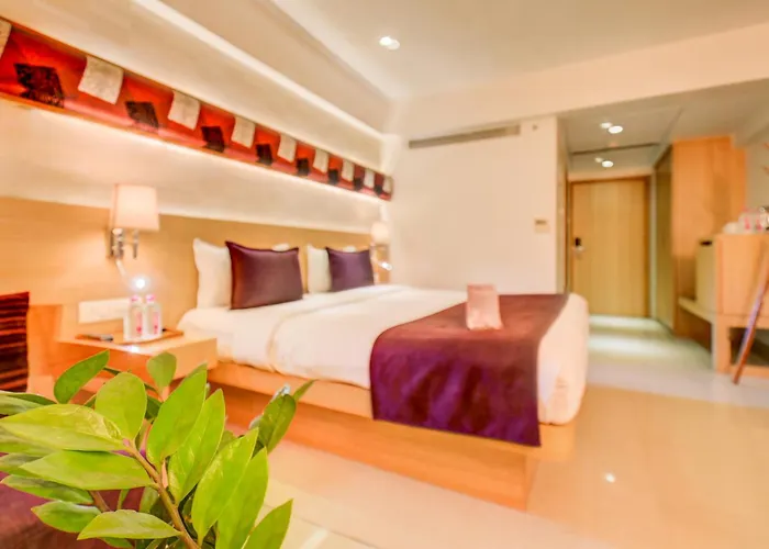 The Ssk Solitaire Hotel & Banquets