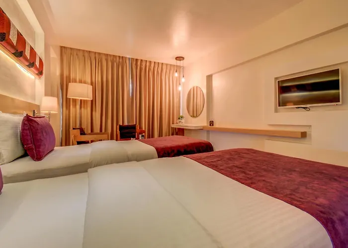 The Ssk Solitaire Hotel & Banquets