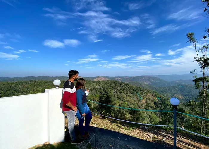 Paadi Holidays Ramakkalmedu