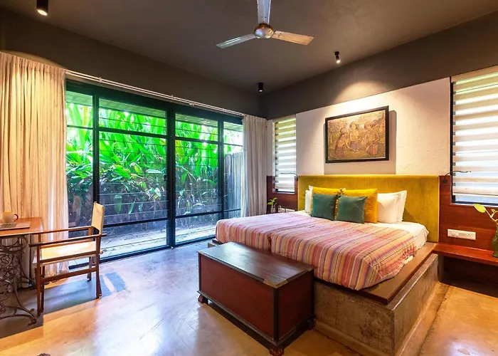 Toya Toya By Veo, Stayvista - 3Bhk River-View Villa With Jacuzzi