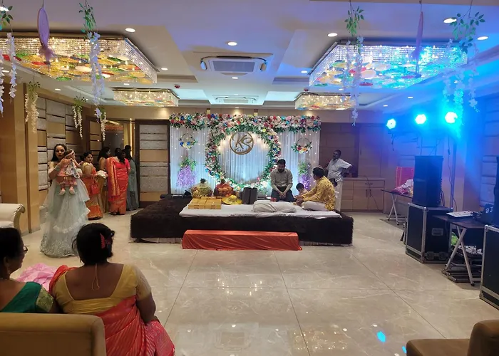 Country Green Hotel & Banquet
