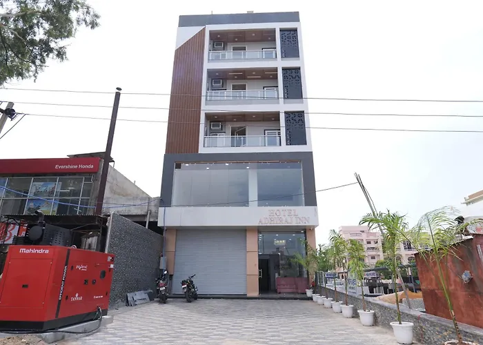 Hotel Adhiraj Inn