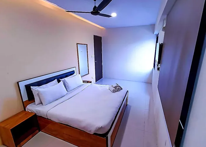 Hotel O Crown Hotel