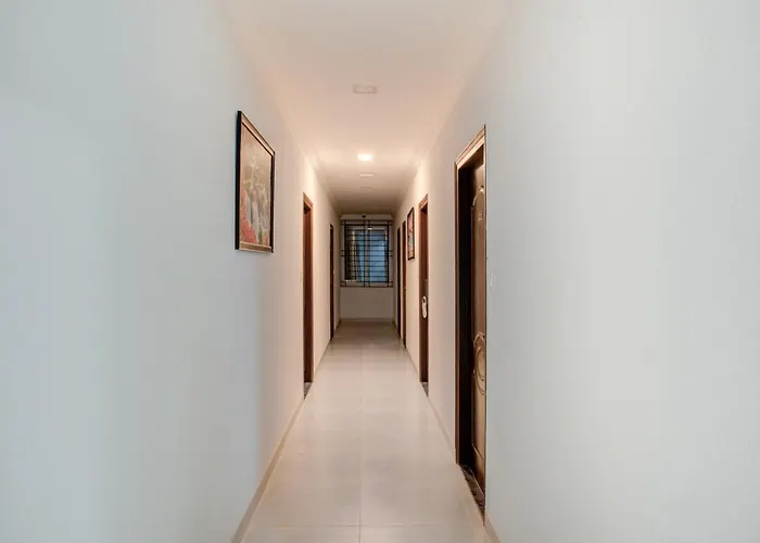 Ecko Sterling Inn Near Bangalore International Airport