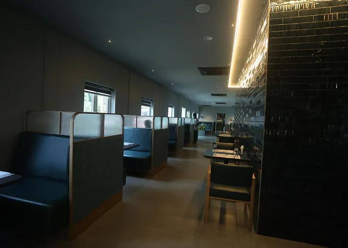 Hotel Ceasar Palace Kottayam