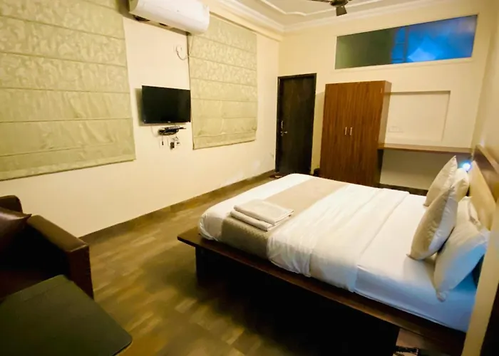 Hotel Mock Orange