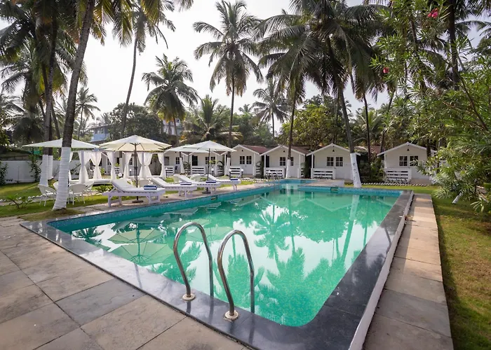 Stone Wood Village Resort, Morjim