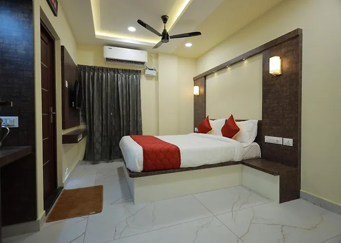 Jeyam Holiday Home