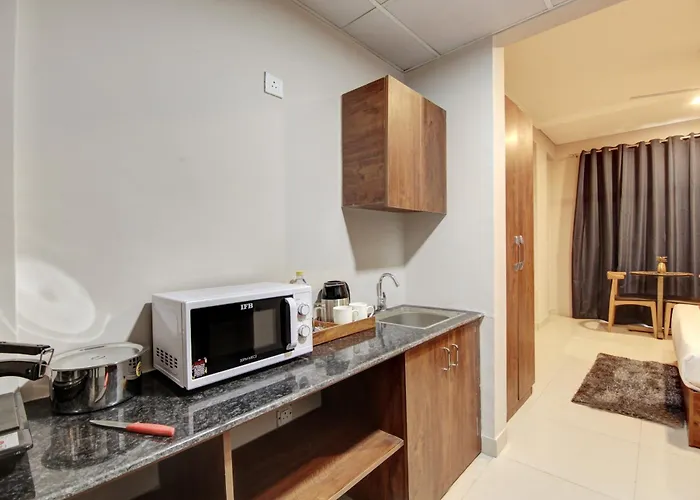 Limewood Stay - Executive Huda City Center