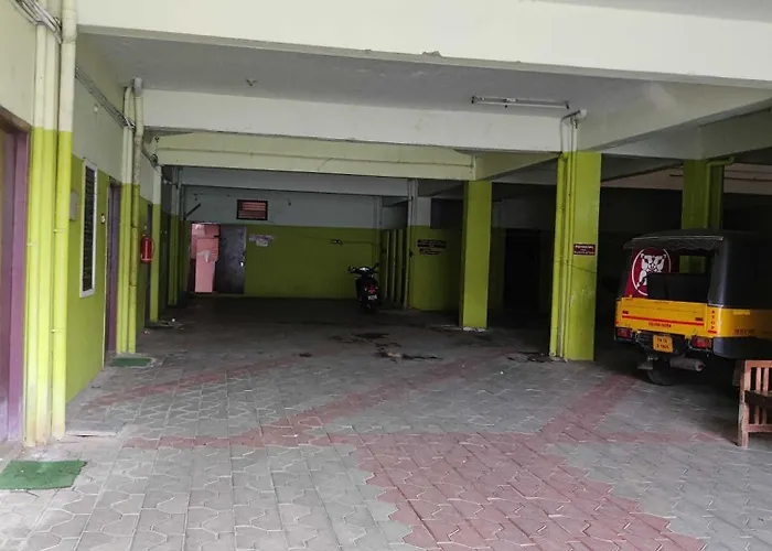Spot On Senaithalaivar Residency