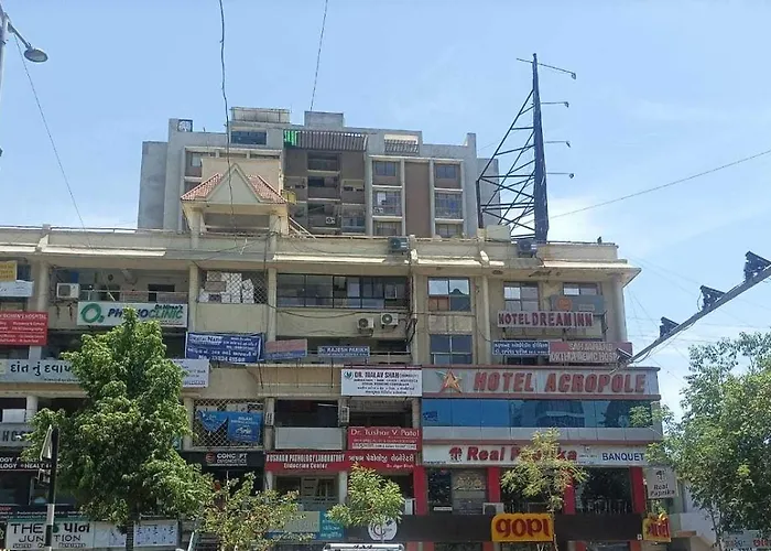 Hotel O Dream Inn