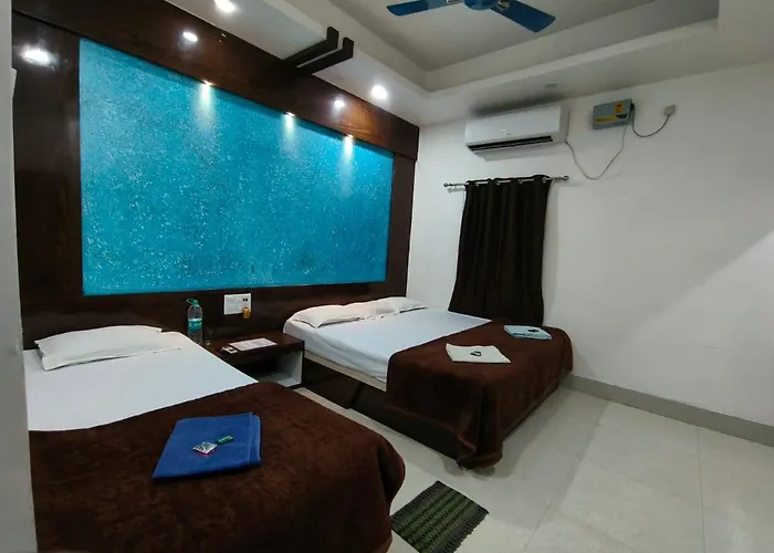 Hotel Bobby House 450M From Beach & 1 Km From Temple