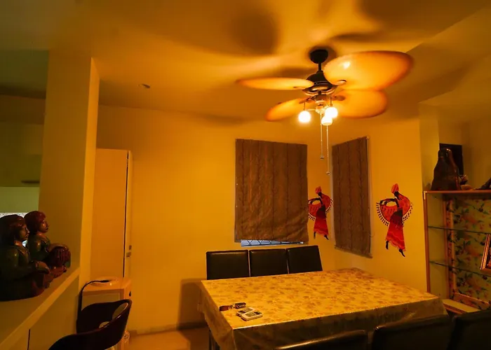 Golden Villa - Duplex House With Private Theater - Near To Alipiri And Bhudevi Ttd Ticket Counter And Kapilateertham