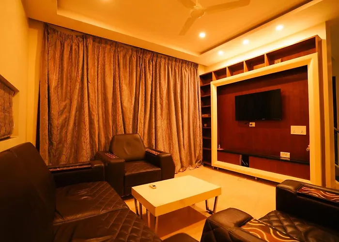 Golden Villa - Duplex House With Private Theater - Near To Alipiri And Bhudevi Ttd Ticket Counter And Kapilateertham