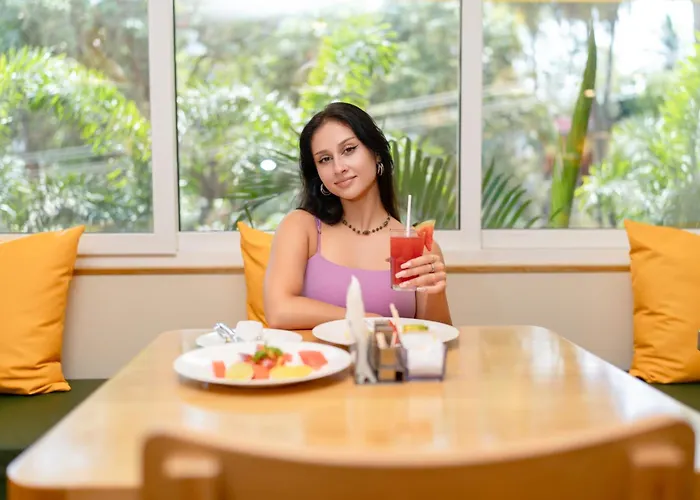 Bloom Hotel - Dona Paula Panaji