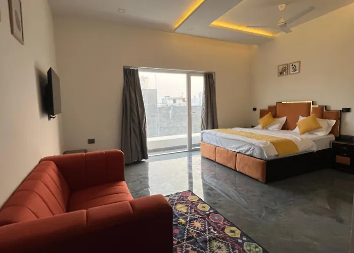 Hotel Arrow 19