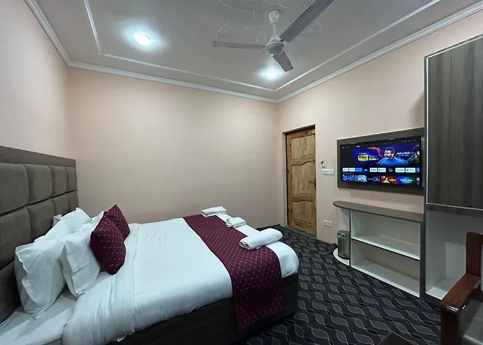 Fair Mount, Airport Road, Humhama Srinagar