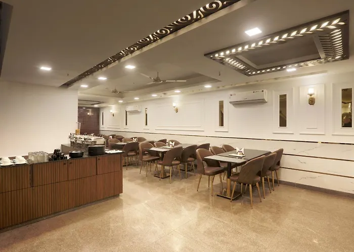 Airport Hotel Chanakya Delhi