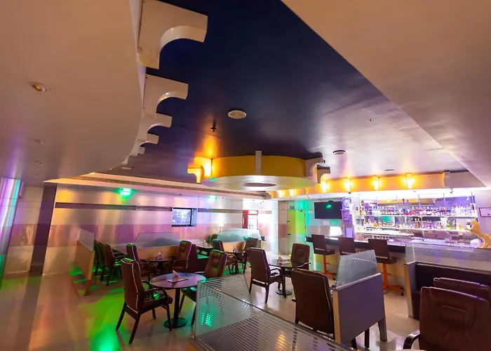 Hotel Dsf Grand Plaza