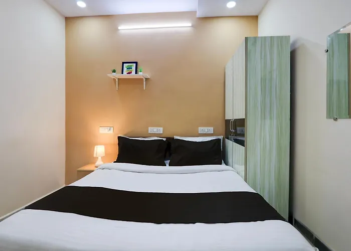 Super Collection O Sri Balaji Luxury Rooms