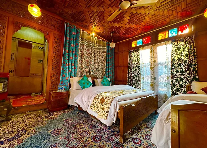 Lake Palace Group Of House Boats