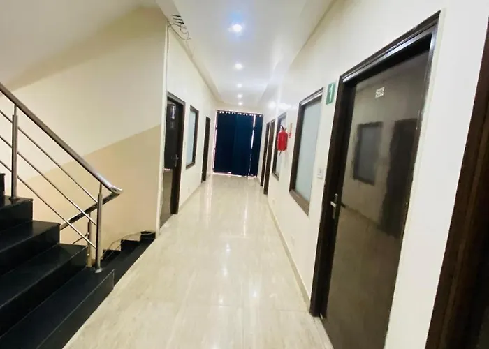 Hotel Kb Square Near Chandigarh Railway Station