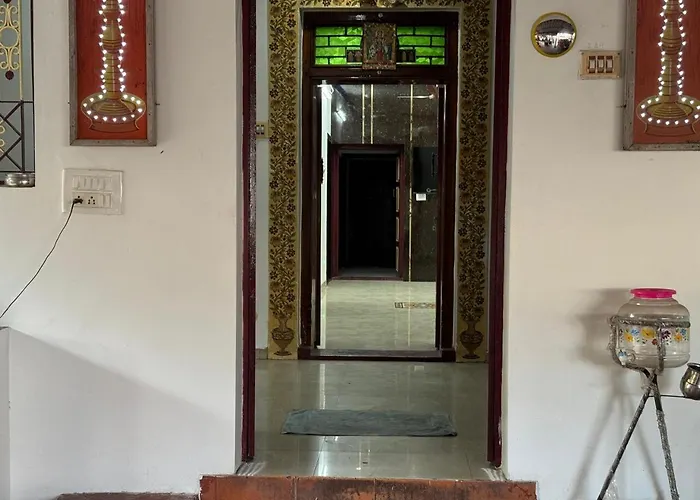 Avvai Home Stay
