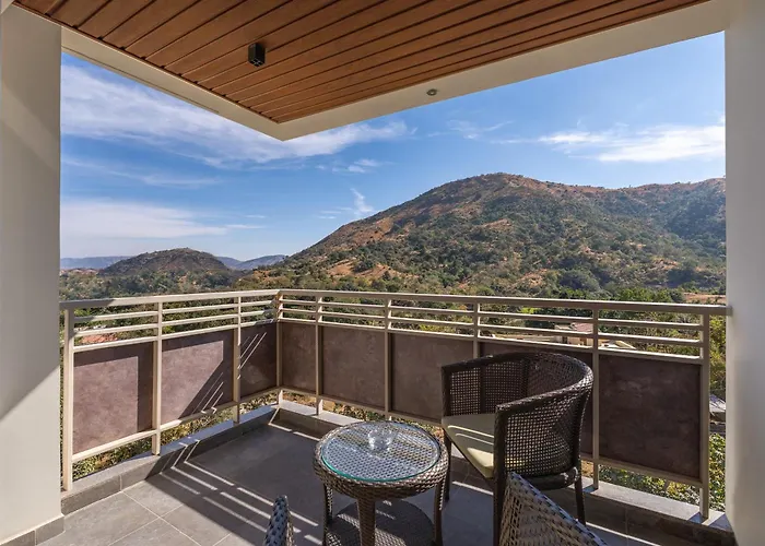 Stone Wood Premier Kumbhalgarh Hotel