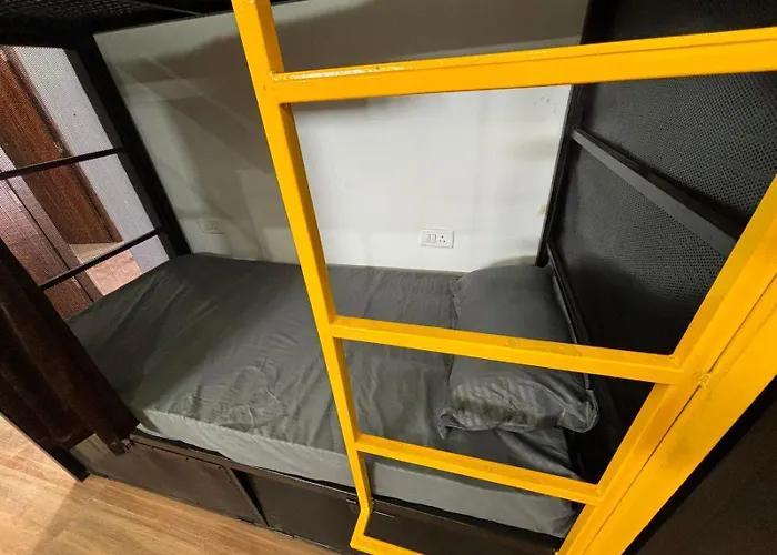 Dorm Hub