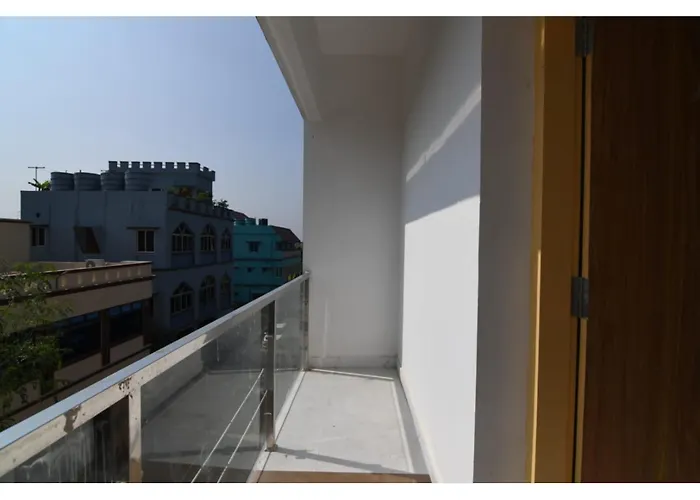 Emerald Inn- Collection Of Luxury Hotels Near Hotel Vivant & Dn Regalia