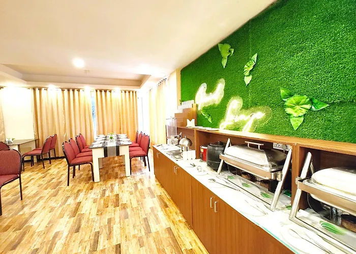 Hotel Grand Resort Puri হোটেল গ্র্যান্ড রিসোর্ট পুরী - Swimming-Pool-And-Garden, Near-Sea-Beach-And-Temple Fully-Air-Conditioned-Hotel With-Lift-Parking-And-Restaurant-Facility - A Luxury Collection Of Hotel - Best Hotel In Puri