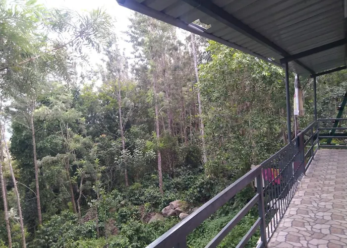 Cholai Resorts & Hotels