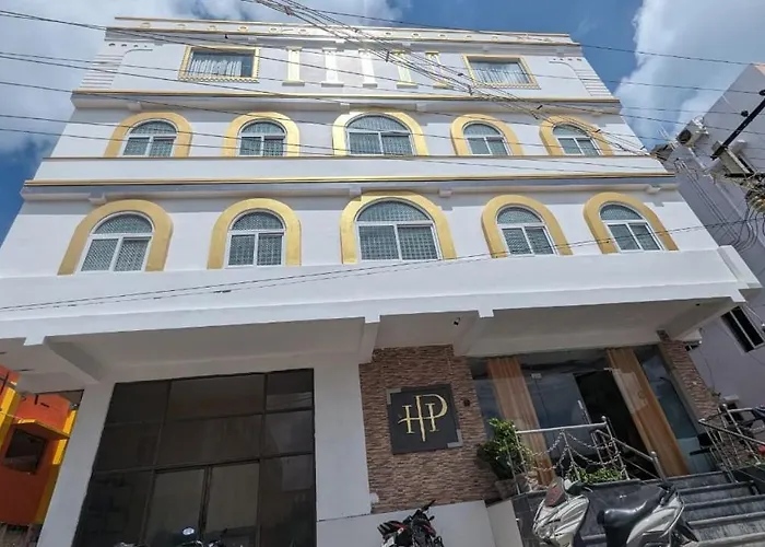 Hotel Panchavarnaa