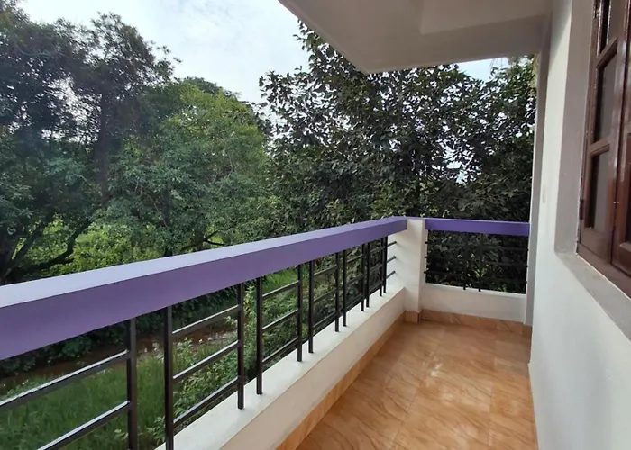 Lobo'S Guesthouse