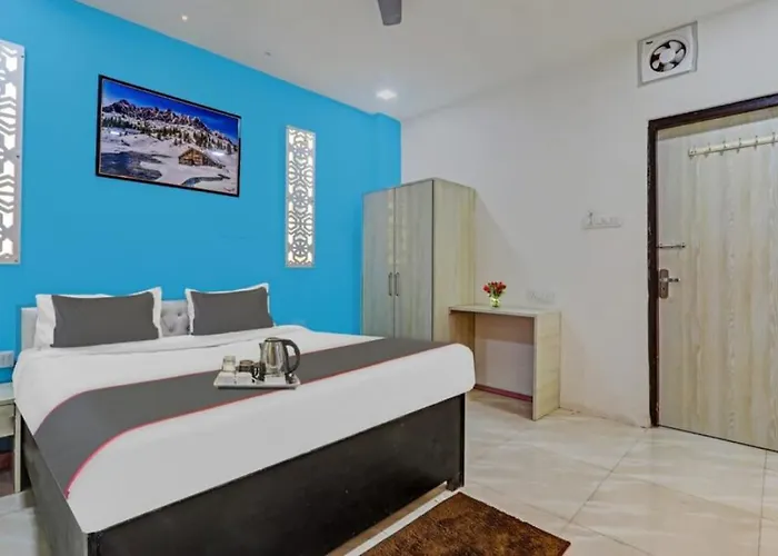 Hotel Gurudev Kanpur
