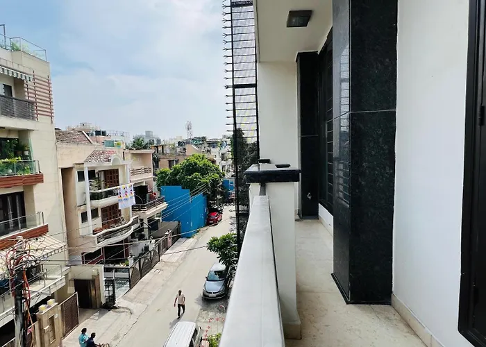 Bluo Studio - M Block Mkt Greater Kailash