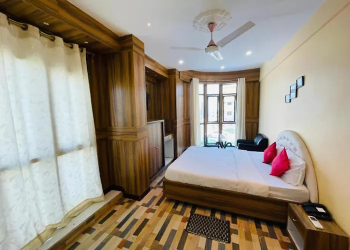Hotel R Bangala Puri হোটেল রূপশ্রী বাংলা होटल रूपश्री बंगला Sea-View-Room And-Near-Temple Fully-Air-Conditioned-Hotel With-Wifi-Restaurant-And-Parking-Facility - Book Now