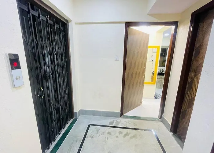Vessaokar Villa 1Bhk - Bandra Close To Lilavati Hospital