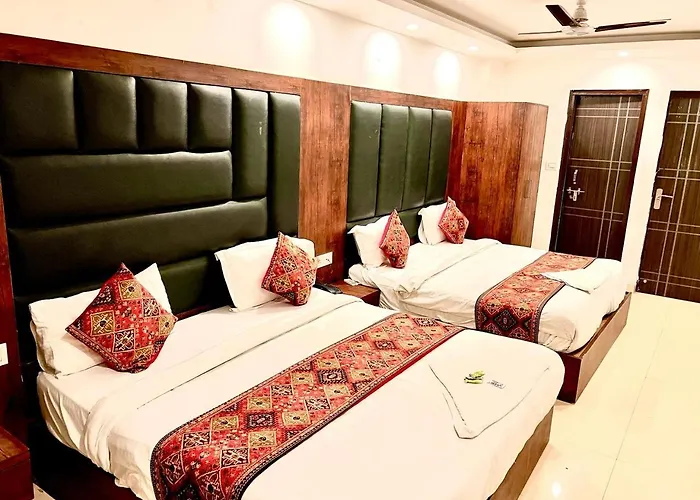 Hotel Caves Suite Delhi Airport