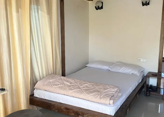 Blue Lagoon Villa Pasighat